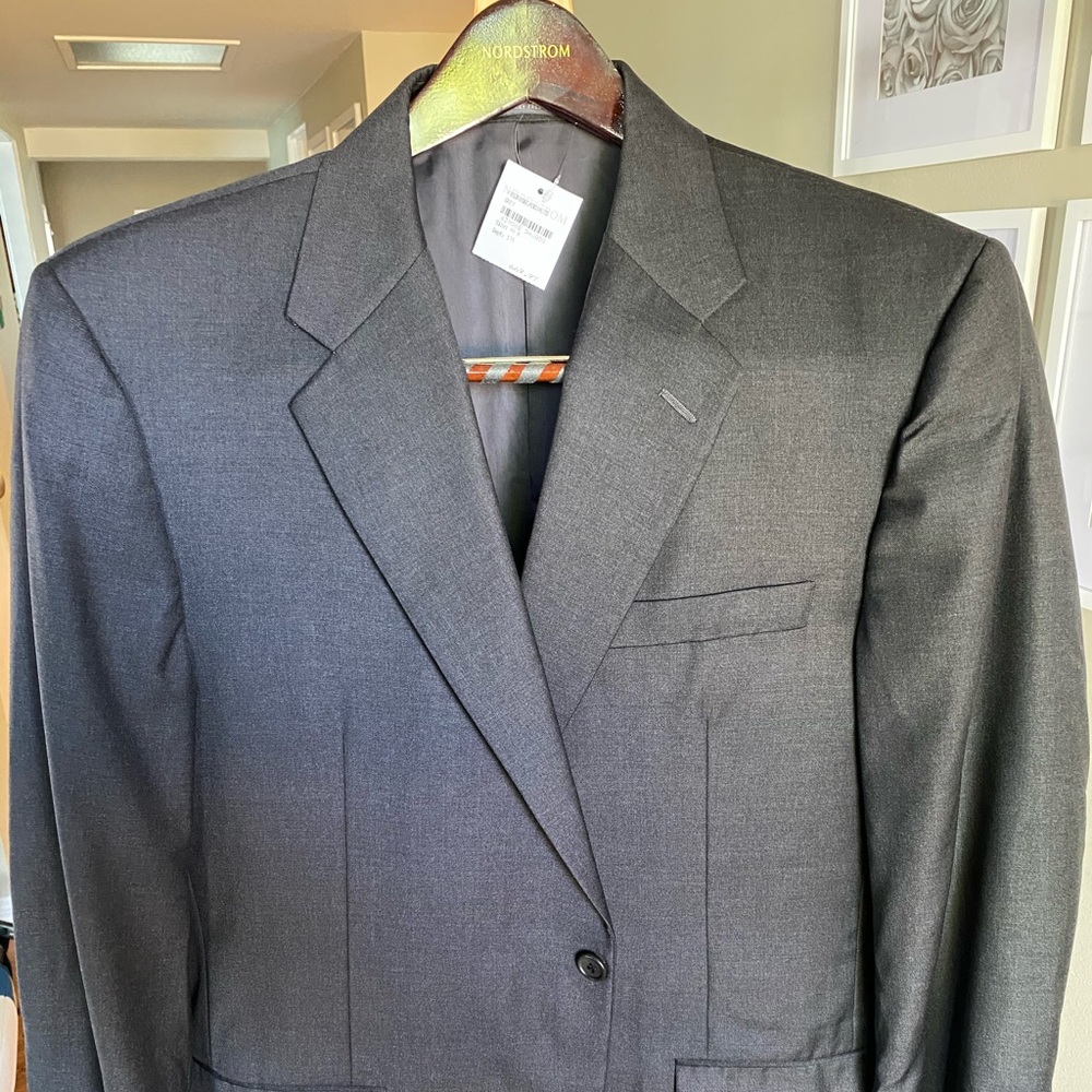 Hickey Freeman MSRP $669 Gray Jacket 44R